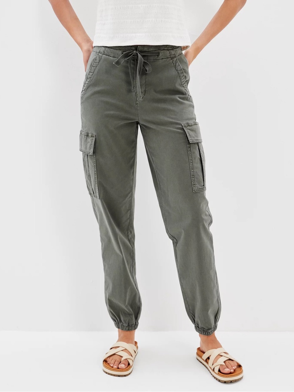 NWT American Eagle Super High Rise Stretch Baggy Mom Joggers